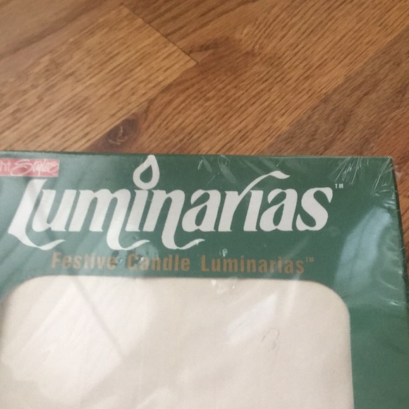 LUMINARIAS festive candle bags - Picture 2 of 7